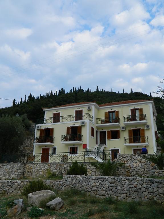 ואטי Forkis Apartments מראה חיצוני תמונה